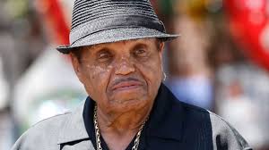 Joe Jackson, father of Michael Jackson, dead at 89 : r/news