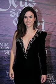 E não sossega enquanto o repórter e o fotógrafo não aceitam um café. Tata Werneck Net Worth Net Worth List