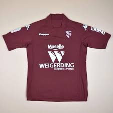 I came across metz when looking for a decent french rtg. Fc Metz Home Fussball Trikots 2009 2010 Sponsored By Weigerding