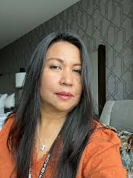 Sandra Wertz's Instagram, Twitter & Facebook