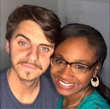 Where to take Christmas photos in Gatlinburg with mountain views?