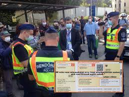 Brutalis Szazezres Bunteteseket Osztogat A Rendorseg A Dudalos Tuntetesek Resztvevoinek Atlatszo Blog