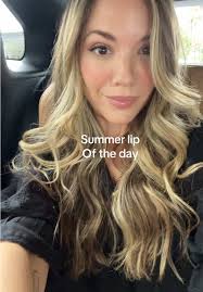 Summer lip of the day! New lip gloss I’ll have out this week 👌  #summermakeup #lipoftheday #peachlip