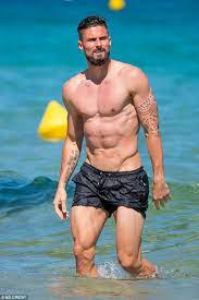 Giroud a role model for young chelsea players, says lampard. French Soccer Star Olivier Giroud He Has Been Listed On The World S Sexiest Footballers Quite A Few Times Ladyboners