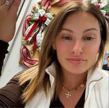 Help!!!! What Am I doing wrong I want a square. Why do I end up with the  cup at the end. . Day 2 teaching nyself to сГо cropne et Help!!!! What