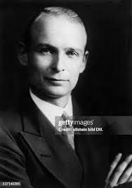 39 Sectary Stock Photos, High-Res Pictures, and Images