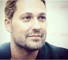 Flora Garrett (lizlisi2015)