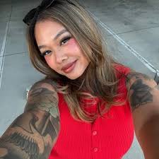 Lynn Enos (@lyynnenos)