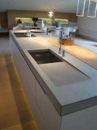 Pin Von Khy Atazai Auf Concreteworks By Dade Design Kuche Beton Haus Kuchen Moderne Kuche