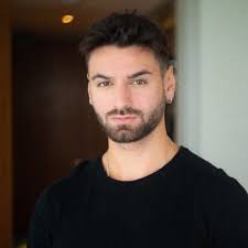 🛫🍎 I'm heading to NYC today to continue our raise. Last time I was in…