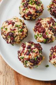 Just add cream cheese, no cooking skills needed here! Cheese Ball Recipe No Nuts Guide At Recipe Partenaires E Marketing Fr