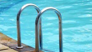 Kontraktor Waterpark Tangga Stainless Kolam Renang Kolam Renang Ubud Indonesia
