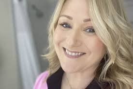 Silk Press Near Me in Minneola