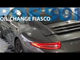 Grâce au centre porsche lausanne, j'ai eu la chance de pouvoir essayer successivement les 991 carrera s phase 1 et 2, toutes deux dotées de la boîte pdk à 7 malgré tout le travail qu'a pu faire porsche sur la sonorité, la 991 phase 2 ne déroge pas à la règle : Oil Change Fiasco Porsche 911 991 Youtube