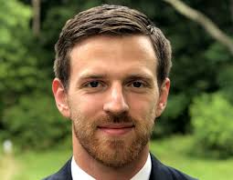 New director of legislative affairs signs