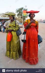 Ethnologue separates zimba as a distinct language but retains himba, east herero and botswana. Herero Frauen In Traditioneller Kleidung Die Herero Aka Ovaherero Sind Eine Ethnische Gruppe Die Teile Des Sudlichen Afrika Die Meisten Befinden Sich In Namibi Stockfotografie Alamy