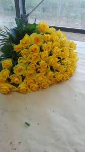 Grazie al nostro efiorista online in italia, potrai inviare o regalare fiori e piante per festeggiare il compleanno della persona cara. 2017 6 26 åŸŽå±±ã¸ Composizioni Floreali Fiori Tulipani
