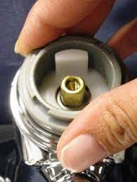 Does anyone have any ideas how. Moen 1225 Cartridge Removal And Installation Guide For A One Handle Bathroom Faucet
