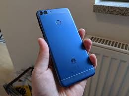 Huawei P smart im Test: Kompakter Riese ...