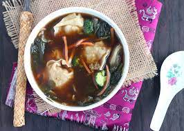 Tender Veggies And Spicy Tangy Thai Chili Vinegar Make Give This Garden Vegetable Chicken Wonton Soup A Kick Wonton Soup Chicken Wontons Soup Recipes