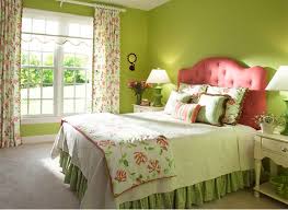 In this millennial age, a lime green bedroom is the new little black pillow. 15 Bedrooms Of Lime Green Accents Home Design Lover