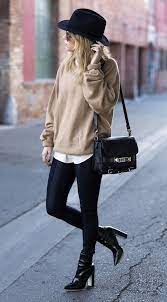 Hallo, und zwar trage ich stiefel und in diese stiefel will ich meine hose reinstecken,ich kann bzw. Hose Rein Oder Raus Wie Du Stiefel Stiefeletten Ankle Boots Jetzt Richtig Stylst Mode Outfit Modetrends