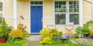 Salah satu dari 30 warna cat rumah sederhana minimalis yang indah di mana bisa anda terapkan di rumah adalah warna ungu dan putih. 8 Warna Pintu Rumah Pembawa Energi Positif Menurut Feng Shui Halaman All Kompas Com