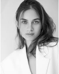 Sasha Lenci ❥ (@sashalencii) • Instagram photos and videos