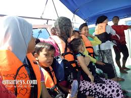 Lelaki ini menceritakan pengalamannya menyelamatkan sekumpulan gadis dari lemas ketika bercuti di krabi, thailand. Pengalaman Bercuti Di Krabi Archives Emarieys