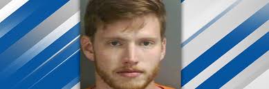 Florida man arrested for fighting a gas pump.