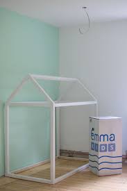 Hausbett Selbst Bauen Bauanleitung Fur Ein Kinder Floor Bed Hausbett Hausbett Selber Bauen Hausbett Kind