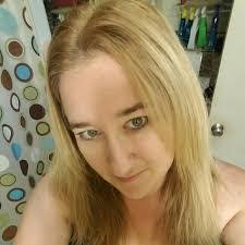 Heather Gotte's Instagram, Twitter & Facebook