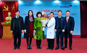 Tại cuộc họp chiều nay tại cuộc họp bệnh viện bệnh nhiệt đới trung ương thứ trưởng đỗ xuân tuyên đã thông tin, hiện với hơn 307 mẫu đã có kết quả, đã có 14 trường hợp ghi nhận dương tính, trong đó có 2 nhân viên y tế, 8 bệnh. Ban Giao Thiáº¿t Bá»‹ Y Táº¿ Cho Bá»‡nh Viá»‡n Bá»‡nh Nhiá»‡t Ä'á»›i Trung Æ°Æ¡ng CÆ¡ Sá»Ÿ 2 Vietinbank