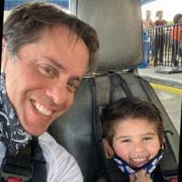 Steven Cantor's Instagram, Twitter & Facebook