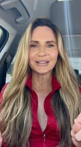 It's clear chemistry isn't an issue for UGA QB Carson Back and his newest  weapons... Three of the four Dawgs who scored against Clemson are new to  the team 🐶🏈