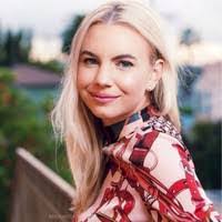 Sarah Karges's Instagram, Twitter & Facebook