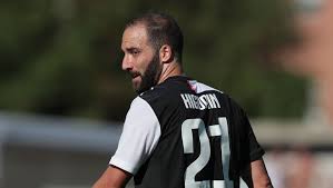 Il 22 per le partite di campionato e coppa italia e il numero. Ufficiale Juve Ecco I Numeri Di Maglia Per La Stagione 2019 20 Il 21 A Higuain La 9 Invece 90min