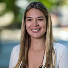 Rosemary Arruda's Instagram, Twitter & Facebook