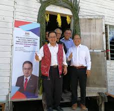 He owns a legal firm named chong brothers advocates. Kpdnhep On Twitter Sesi Dialog Kepenggunaan Yb Chong Chieng Jen Timbalan Menteri Kpdnhep Bersama Penduduk Rumah Unggin Bintulu Sarawak Https T Co Hermxat6dh