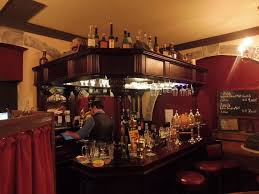 Jeden sonntag (wenn er läuft) gibts hier den tatort auf großbildleinwand. Grotesque Absinth Bar Aachen Restaurant Bewertungen Telefonnummer Fotos Tripadvisor