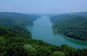 96 acres overlooking dale hollow lake in sherwood shores estates!! Dale Hollow Lake Homes For Sale Outdoor Vacation Lake Vacation Lake Lovers
