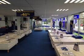 Accessoires de cirque, accessoires de scrapbooking, accessoires électroménager. La Compagnie Du Lit Saint Lo Magasin