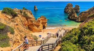 A entidade turismo de portugal disponibiliza os seguintes contactos: Eyes On July Portugal Focuses On Saving The Summer Portugal Resident