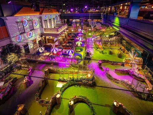 Photo Gallery | Swingers Crazy Golf, Las Vegas