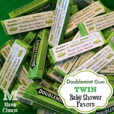 Doublemint Gum Twin Baby Shower Favors Free Printable Mama Cheaps Twin Baby Shower Favor Twin Boys Baby Shower Twin Girls Baby Shower
