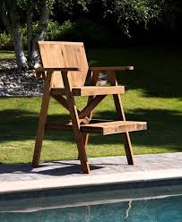 Lifeguard Chair From Recycled Lumber In 2020 Lifeguard Chair Beach Chairs Diy Chair