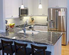 Diese küche überzeugt durch modernes design weiße hochglanzfronten ohne griffe eine dunkle granitarbeitsplatte und küchen granitarbeitsplatten planen haus. 52 Granit Arbeitsplatte Ideen Granit Arbeitsplatte Arbeitsplatte Granit