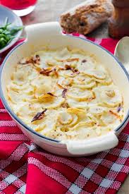 Gratin De Topinambours Et Oignon Facon Dauphinois Gratin Topinambour Topinambour Recette Recettes De Cuisine