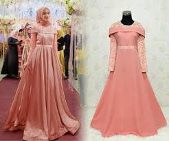 Model baju kebaya muslim kini sudah sangat bervariasi, untuk tampilan yang klasik dan tradisional tentukan saja pilihanmu pada kebaya muslim model kutu kebaya cape kerah shanghai yang satu ini tampak cantik untuk kondangan, apalagi untuk wanita berhijab model kebaya ini mampu menutupi. Tampil Cantik Dengan 10 Rekomendasi Baju Kondangan Bagi Wanita Berhijab Dan Tips Padu Padannya Agar Semakin Menawan