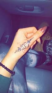 41 Interesting Hand Tattoos Ideas For Women Cute Tattoos For Women Finger Tattoo For Women Tattoos